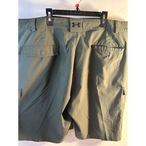 UA Under Armour Golf shorts green mens 40